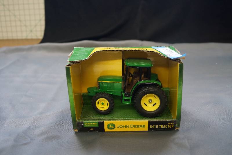 lot 98 image: 132 Diecast  John Deere 6410 Tractor