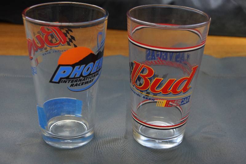 lot 206 image: 2 Pint Beer Glasses  Racing Themed