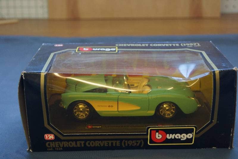 lot 207 image: 1957 Chevrolet Corvette Car- Boxed