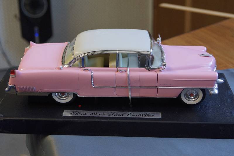 lot 208 image: Elvis Presley 1955 Pick Cadillac