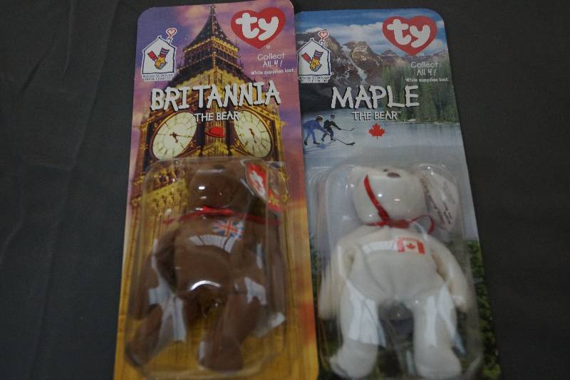lot 1164 image: Lot of 2 TY Beanie Baby Bears Sealed