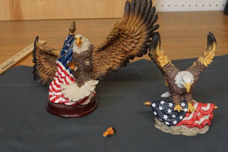 lot 1128 image: 2 Patriotic Eagle Statues