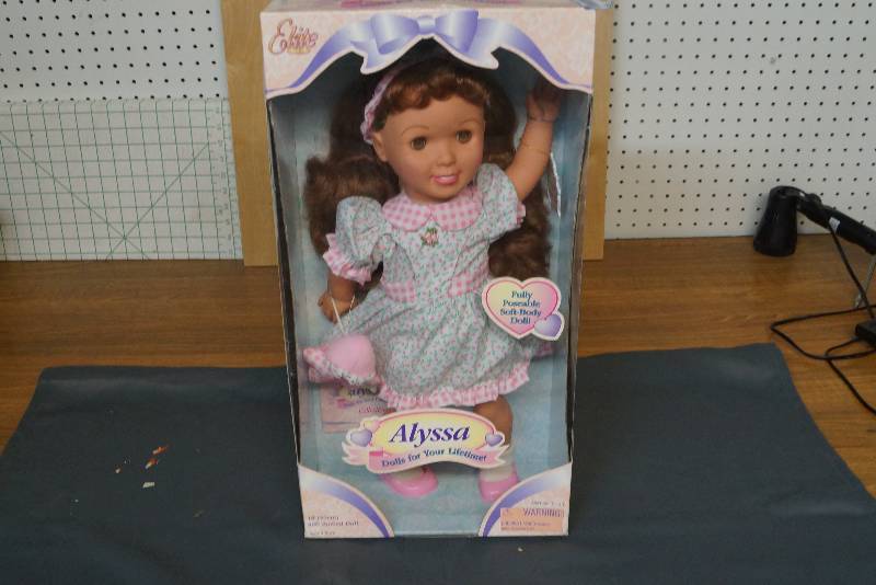 lot 1154 image: Alyssa Baby Doll Toy   1999- Boxed