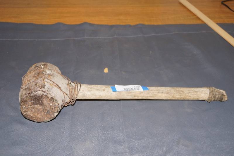 lot 1139 image: Old Heavy Sledge or  Hammer