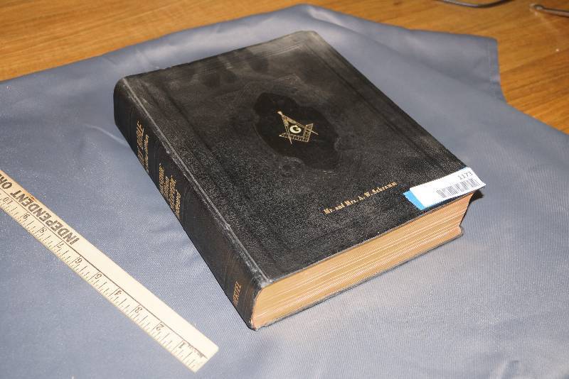 lot 1173 image: Bible Masonic Edition   Leather Cover