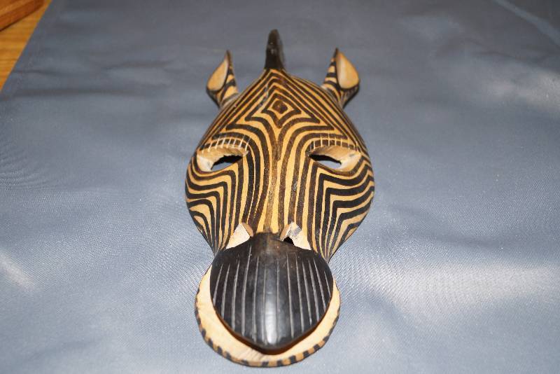 lot 244 image: Cool African Style Mask   Zebra Wallhanger