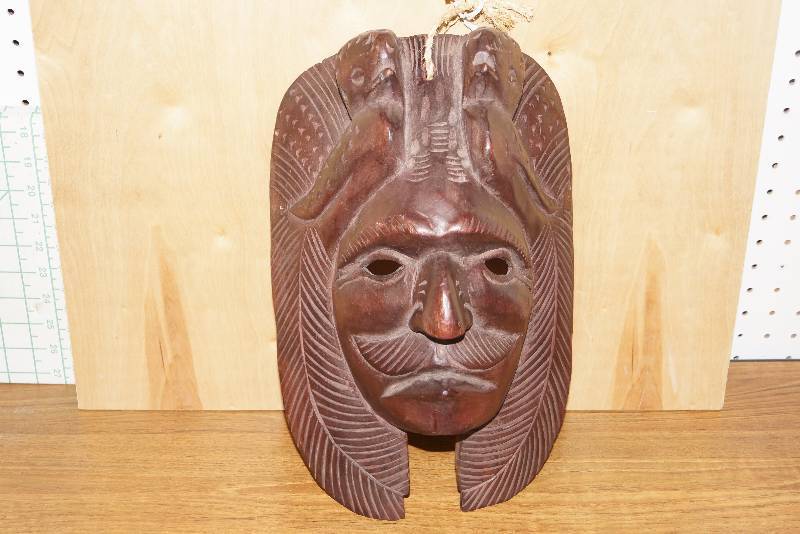lot 245 image: Large Wooden Tribal Mask  VERY NEAT and Cool