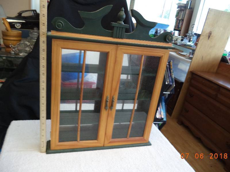lot 1788 image: Small Curio Cabinet  Tabletop Size