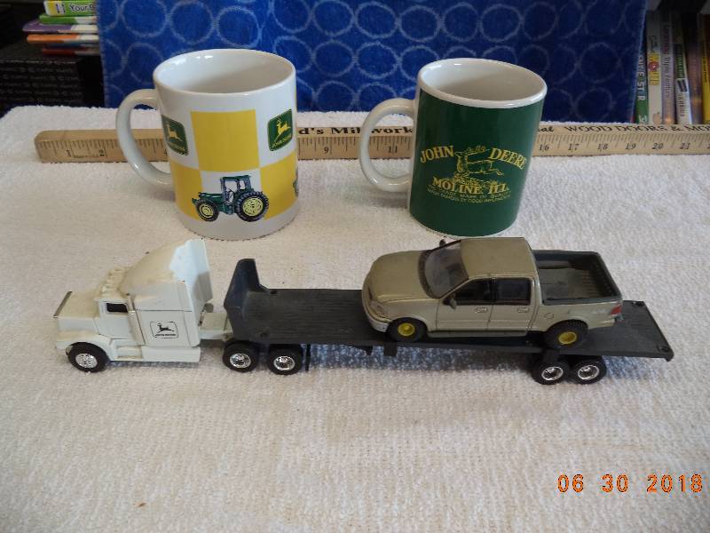 lot 1532 image: Lot- John Deere Peterbilt Tractor Trailer Big Rig- Bonus Coffee Mugs