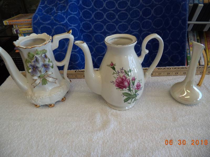 lot 1538 image: Lot of 3 Pretty Pitchers- Ornate
