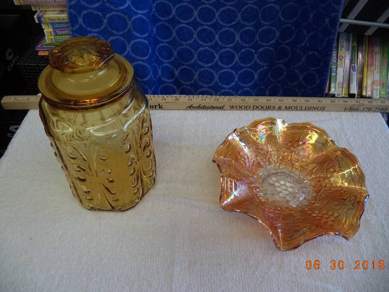 lot 1552 image: Carnival Glass- Candy Dish and Canister- So Pretty