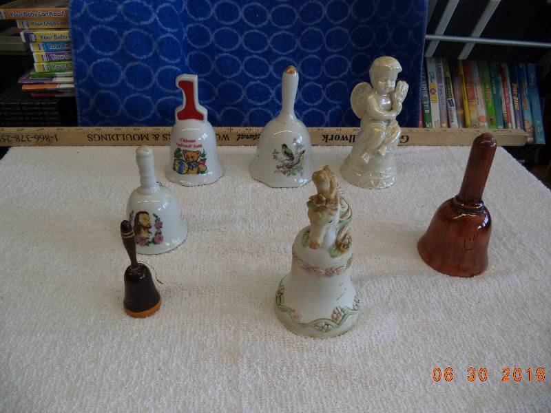 lot 1560 image: Bell Lot of 7- Ding Dong- Get Em Gone