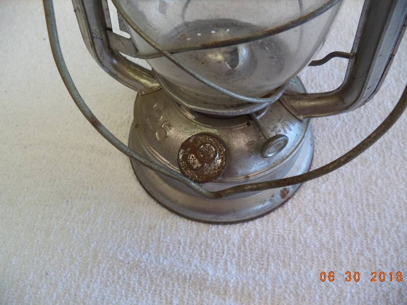 lot 1596 image: Railroad Style Lantern