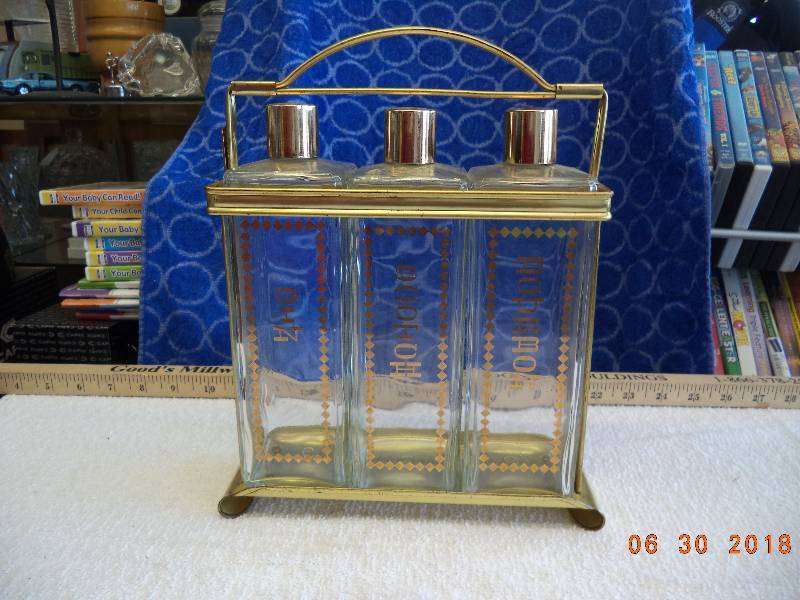 lot 1576 image: Barware- Cool Liquor Decantur Set of 3