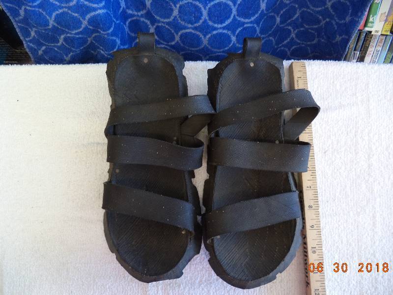lot 1579 image: ShoesSandals Repurposed From Tires- Vegan Friendly- Recyled