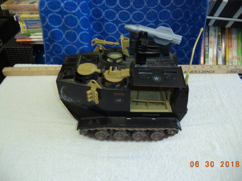 lot 1583 image: GI Joe Tank- 1988 Hasboro