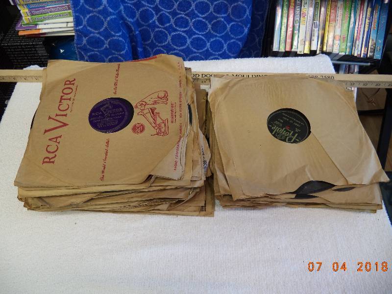 lot 1607 image: RCA Victor and Other Record Lot