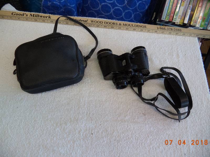 lot 1624 image: Sears Wide Angle Binoculars