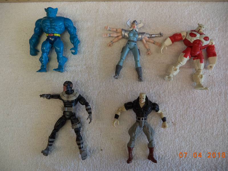 lot 1629 image: Comic Figure Lot of Evil Dudes and Dudette