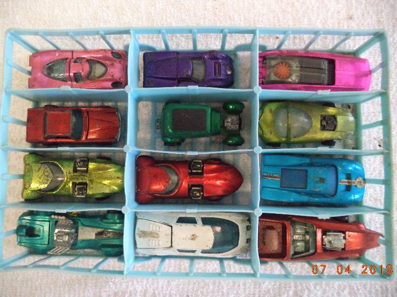lot 1651 image: Lot of 12 1960s-Early 70s Hotwheels