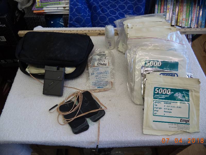 lot 1663 image: EMPI PAIN MANAGEMENT KIT