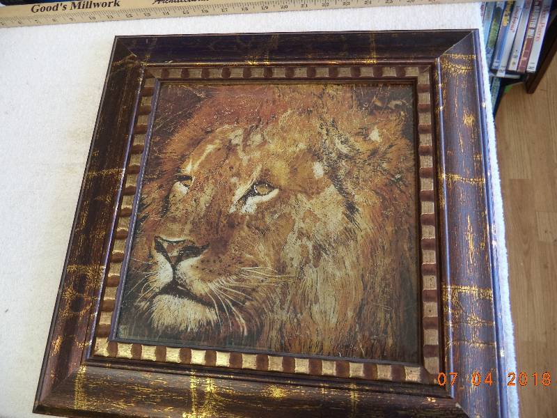 lot 1669 image: 3- Pictures- Framed