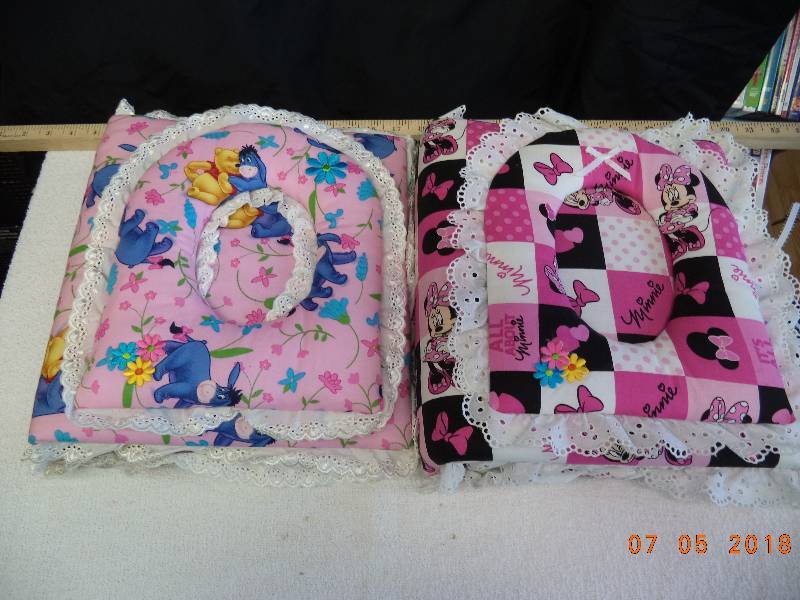 lot 1703 image: Disney Pillows