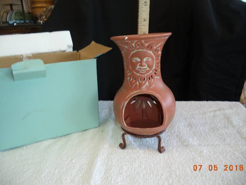 lot 1712 image: Chiminia Tealight Holder