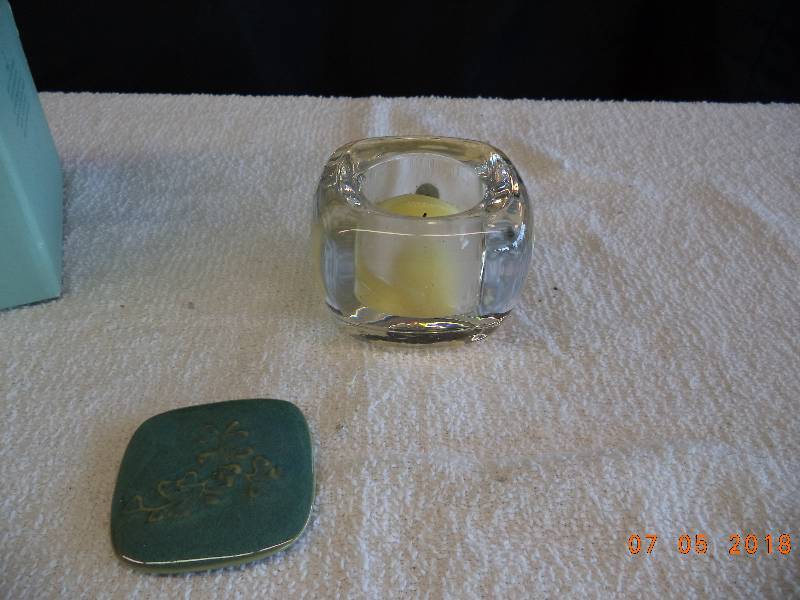 lot 1714 image: Relax Votive Holder