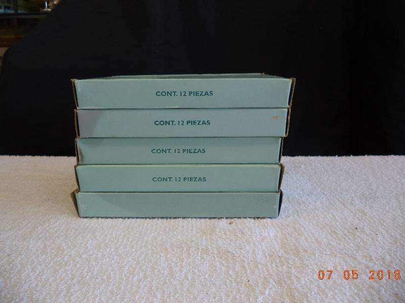 lot 1720 image: Party Lite Candle Lot