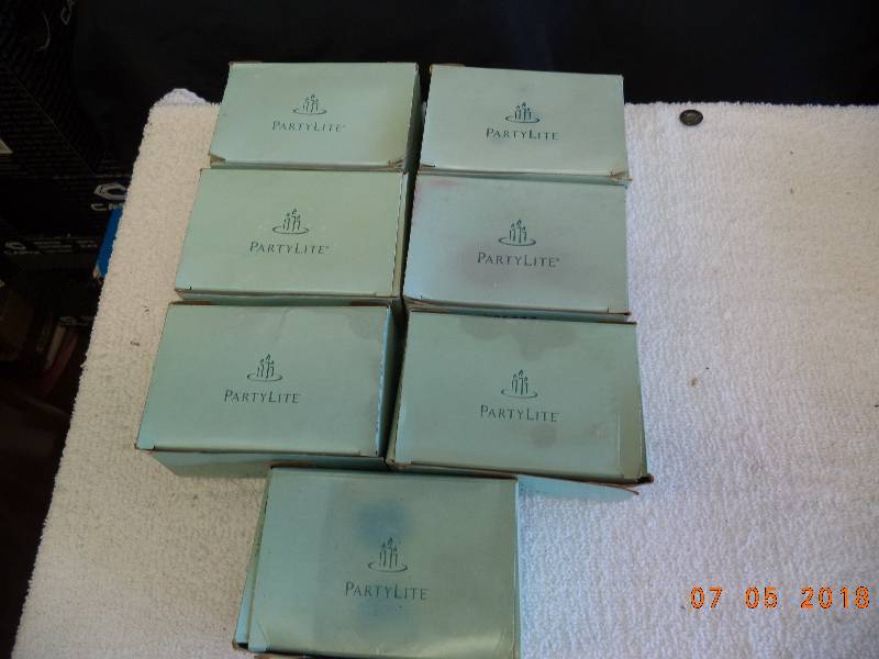 lot 1722 image: Party Lite Candle Lot