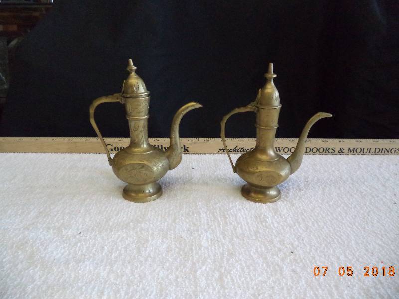 lot 1739 image: Small Brass Pitchers or 