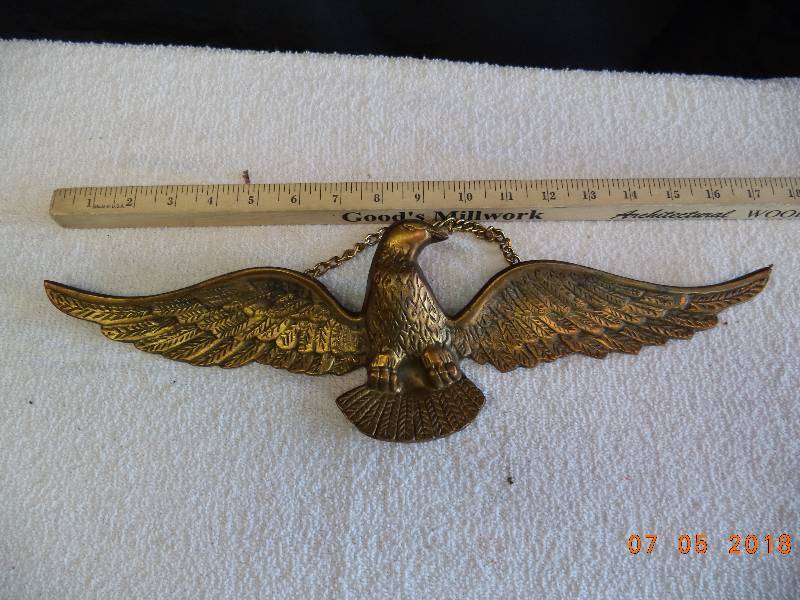 lot 1744 image: Brass Eagle Wall Hanger