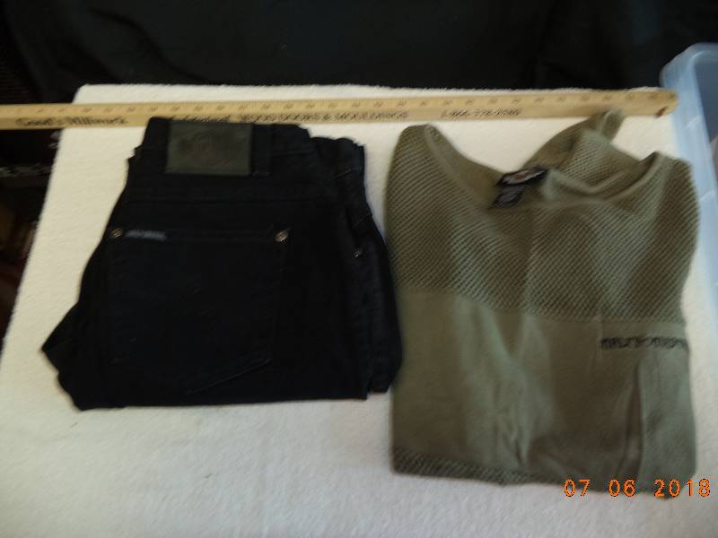 lot 1767 image: Harley Davidson Outfit- Jeans and Top