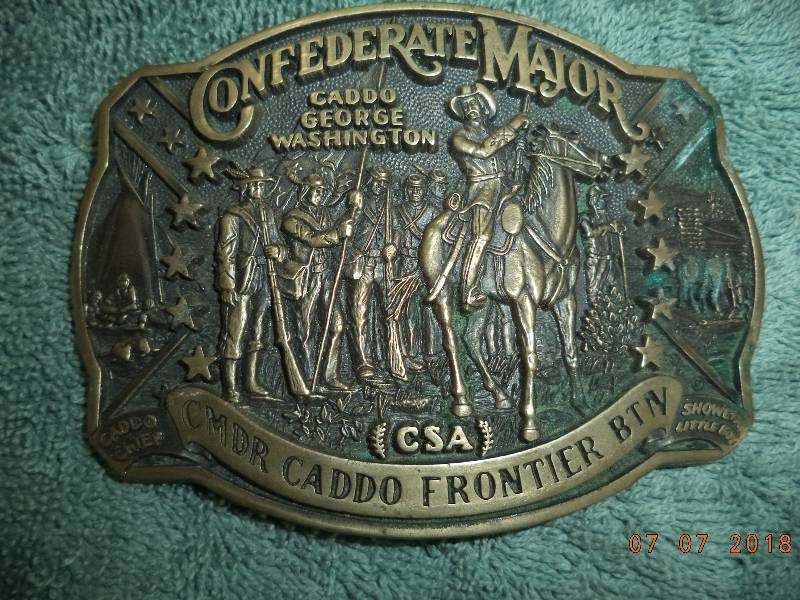 lot 1817 image: Numbered #211 Brass or Brass Style Belt Buckle Confederate Major