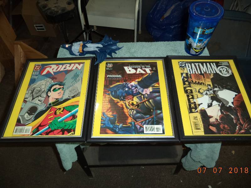 lot 1822 image: Lot of 3 Frame Superhero Pictures- Comic Book Covers