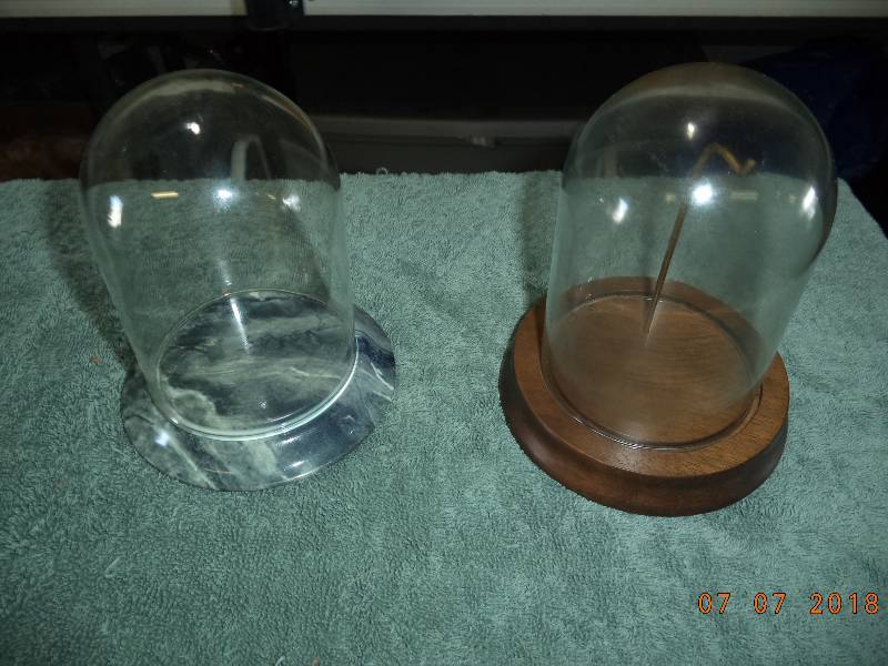 lot 1860 image: Globe Shaped Displays