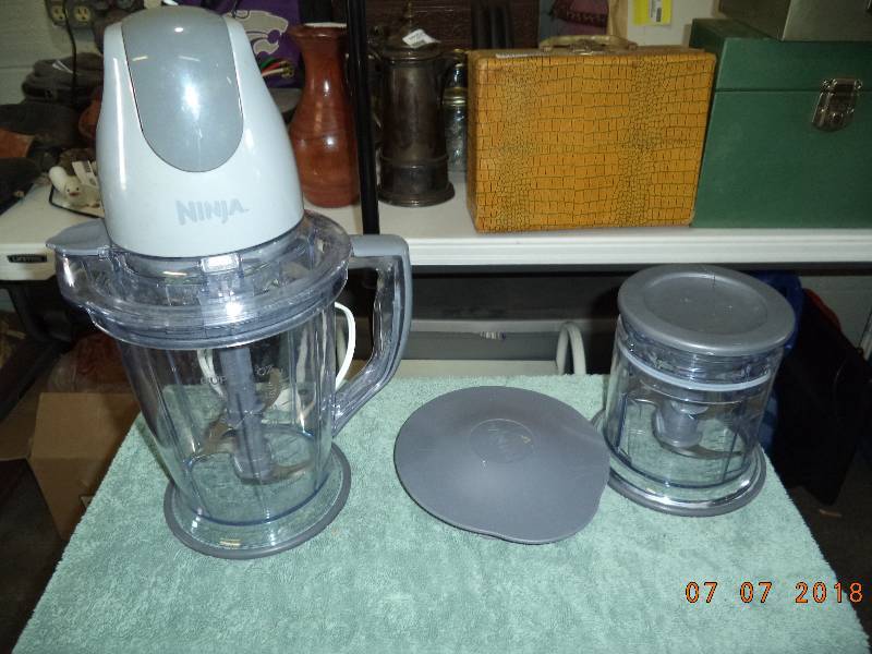 lot 1872 image: Ninja Blender