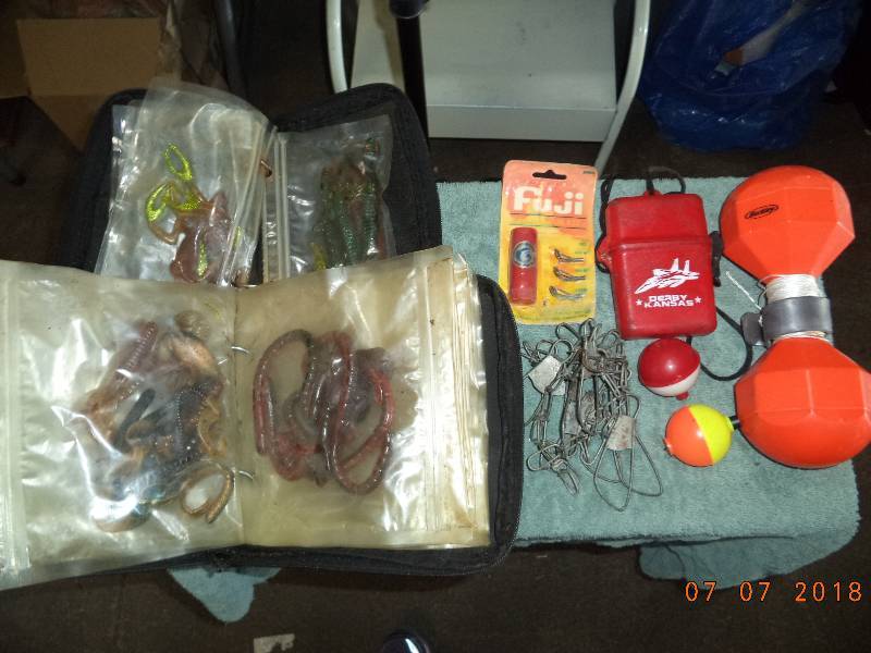lot 1877 image: Fishing Tackle Lot