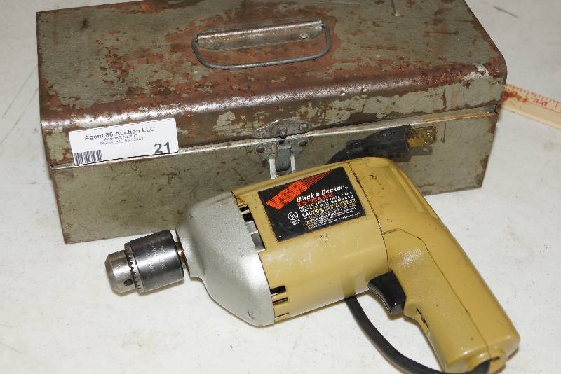 lot 21 image: Corded Drill-Box-Bits