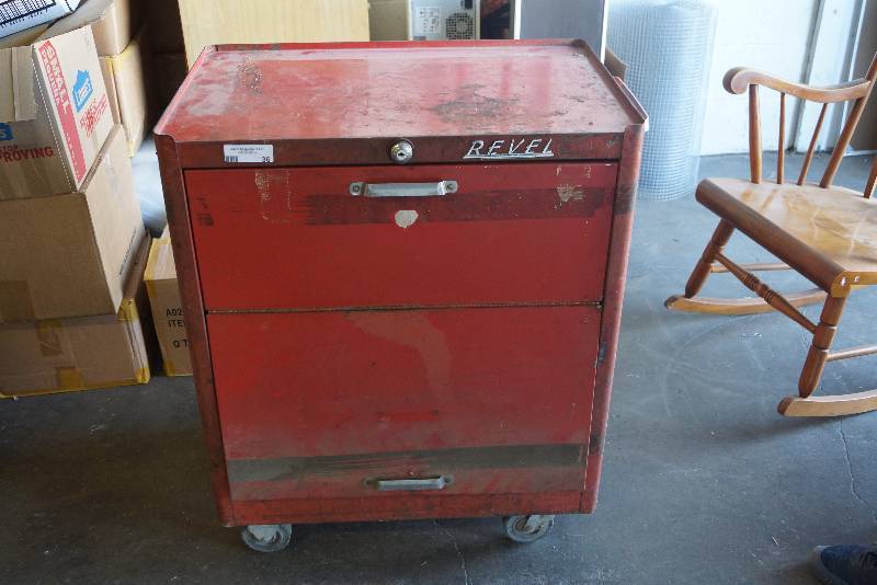 lot 36 image: 6 Drawer Rolling Tool Box-  Tools in Every Drawer REVEL