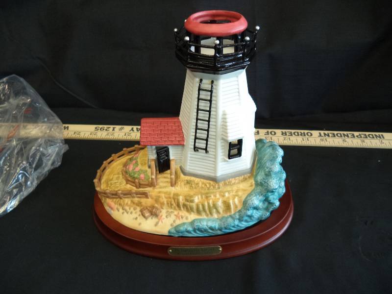 lot 1923 image: Plymouth Light Lighthouse- Candle Lite