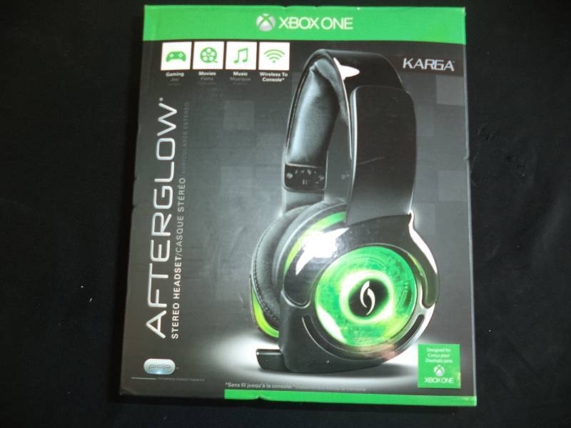 lot 1930 image: XBOX ONE Afterglow Stereo Headset