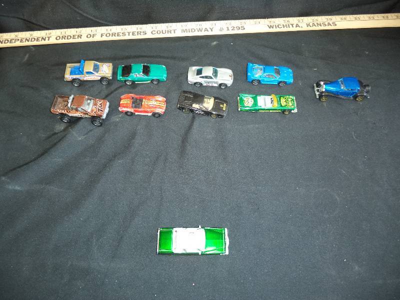 lot 1951 image: 1980s Hotwheels Lot of 9 and 1 Bonus