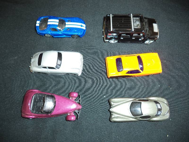 lot 1955 image: Lot of 6 Diecast Cars