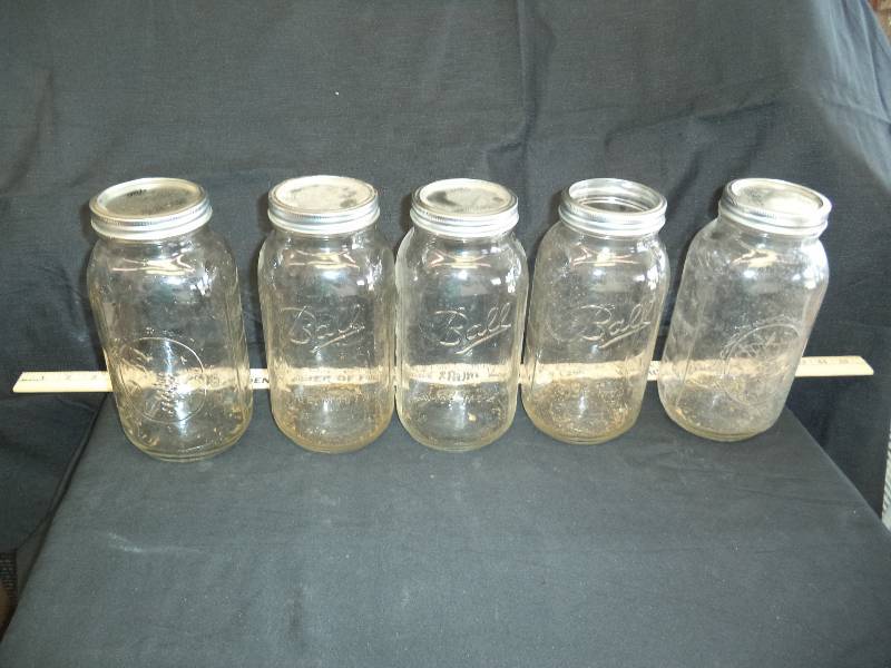 lot 1965 image: Widemouth Canning Jar Lot