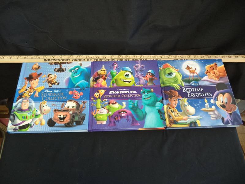 lot 1966 image: Disney Book Lot
