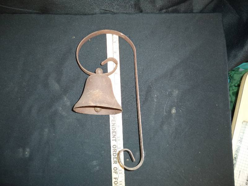lot 1981 image: Vintage Bell With Mount