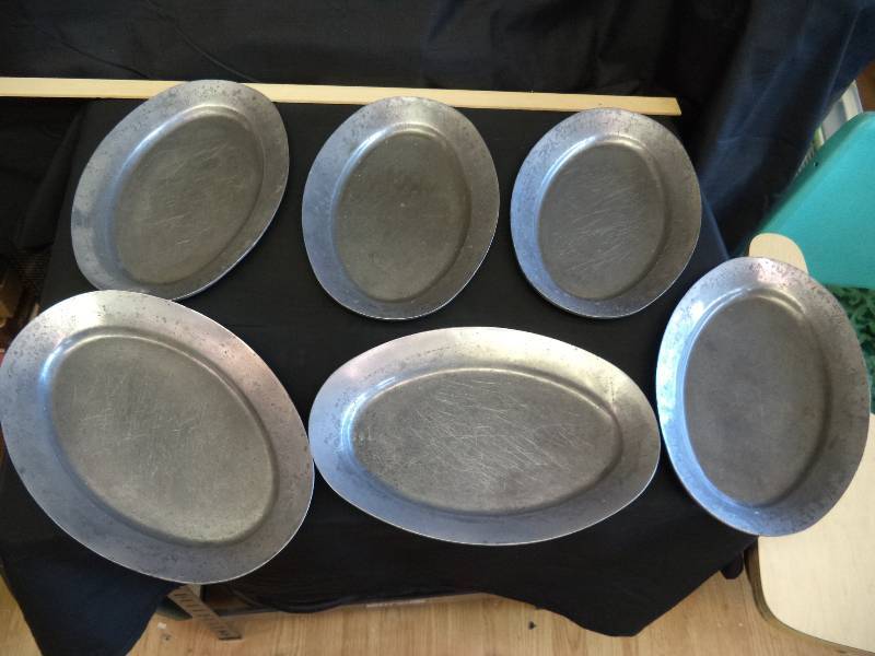 lot 1990 image: Lot of 6 Aluminum Platters