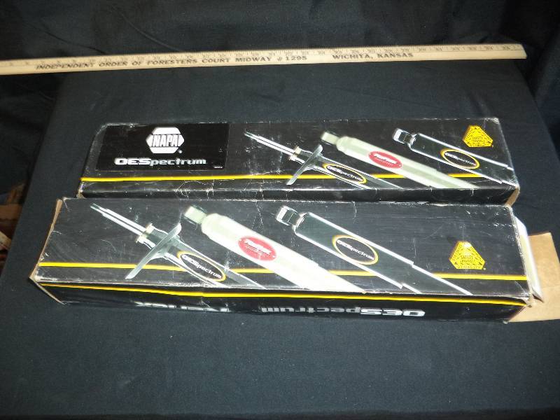 lot 1991 image: NEW NAPA Shocks- Automobile CAR  #5779